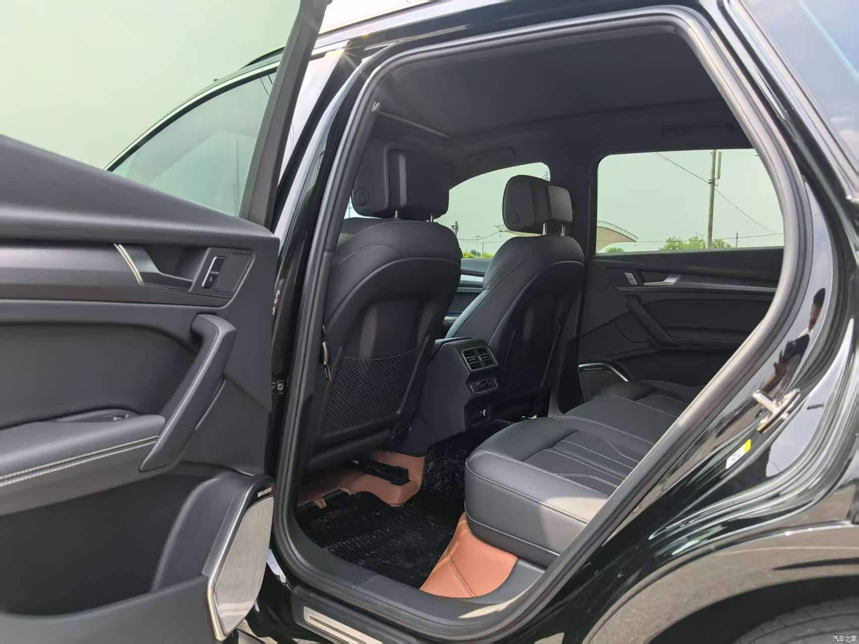 Audi Q5L, 2023 9