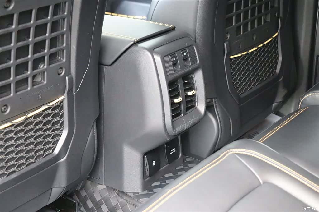 Ford Bronco, 2024 19