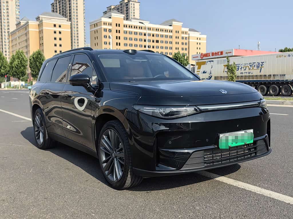 Leapmotor C16