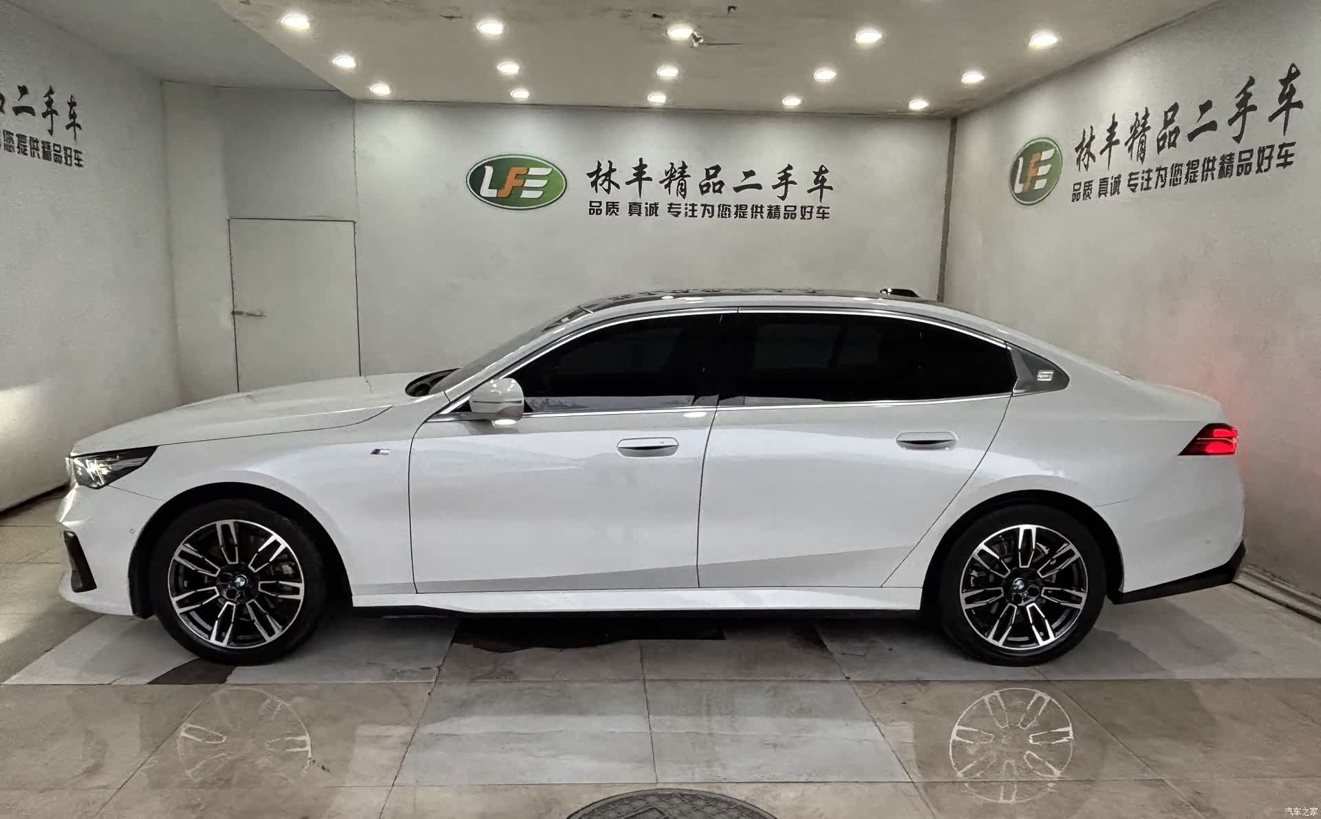 BMW 5 Series, 2024 4