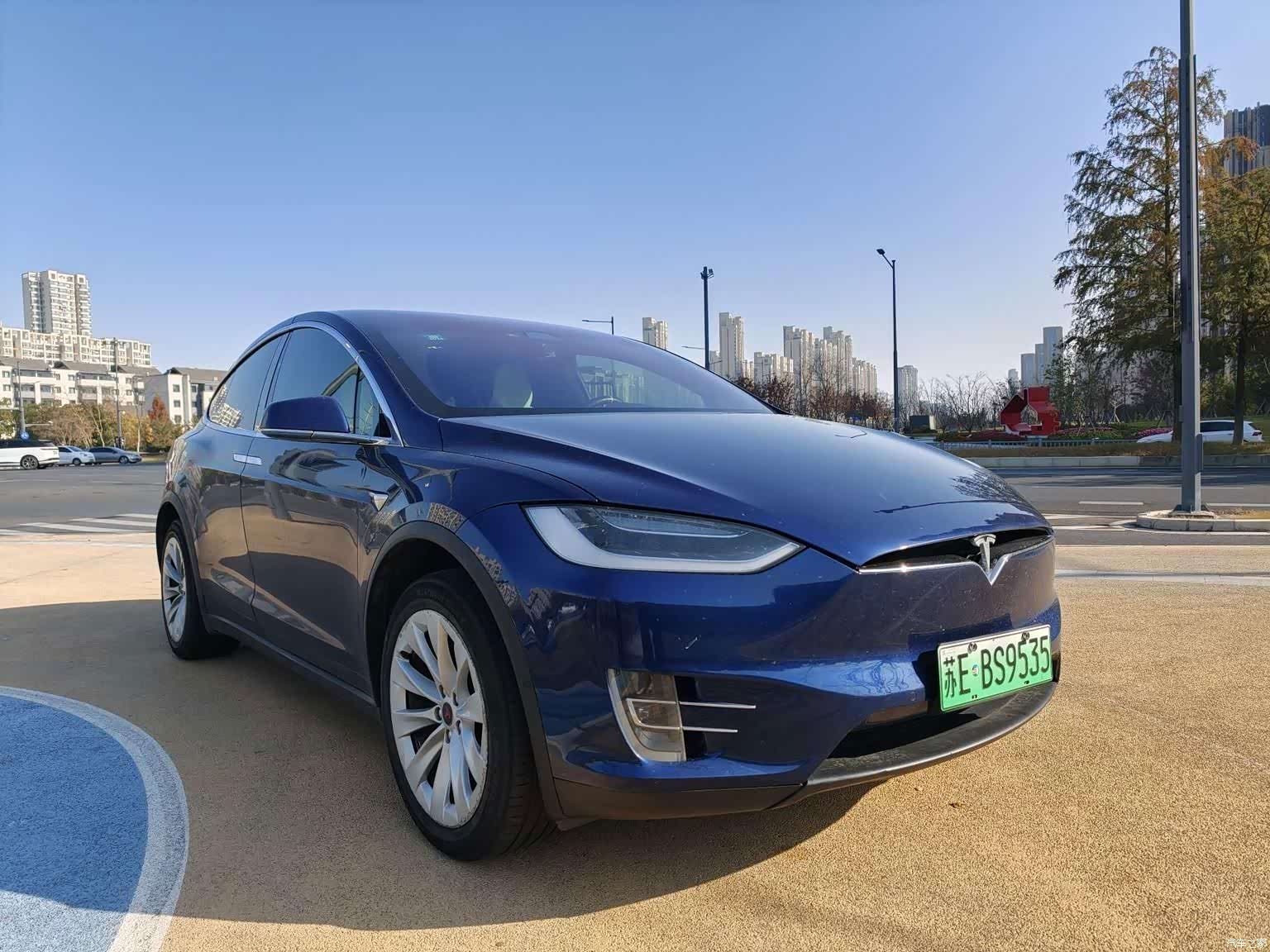 Tesla Model X, 2017 3