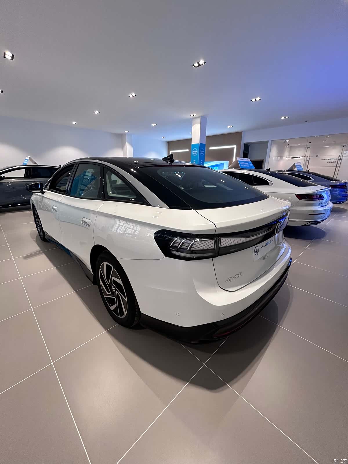 Volkswagen ID.7, 2026 12