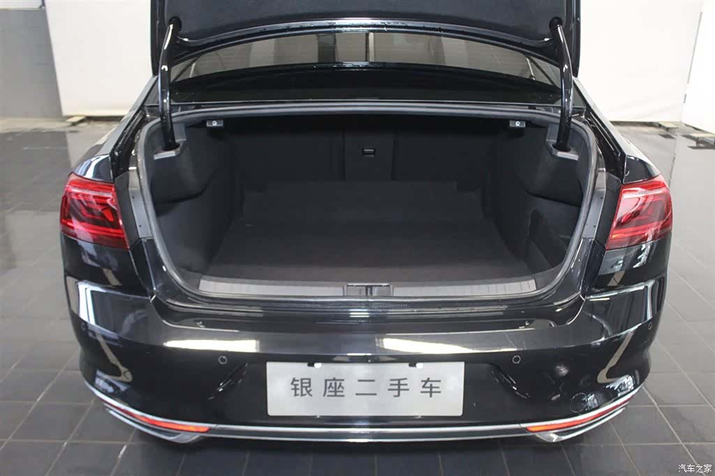 Volkswagen Magotan, 2022 7
