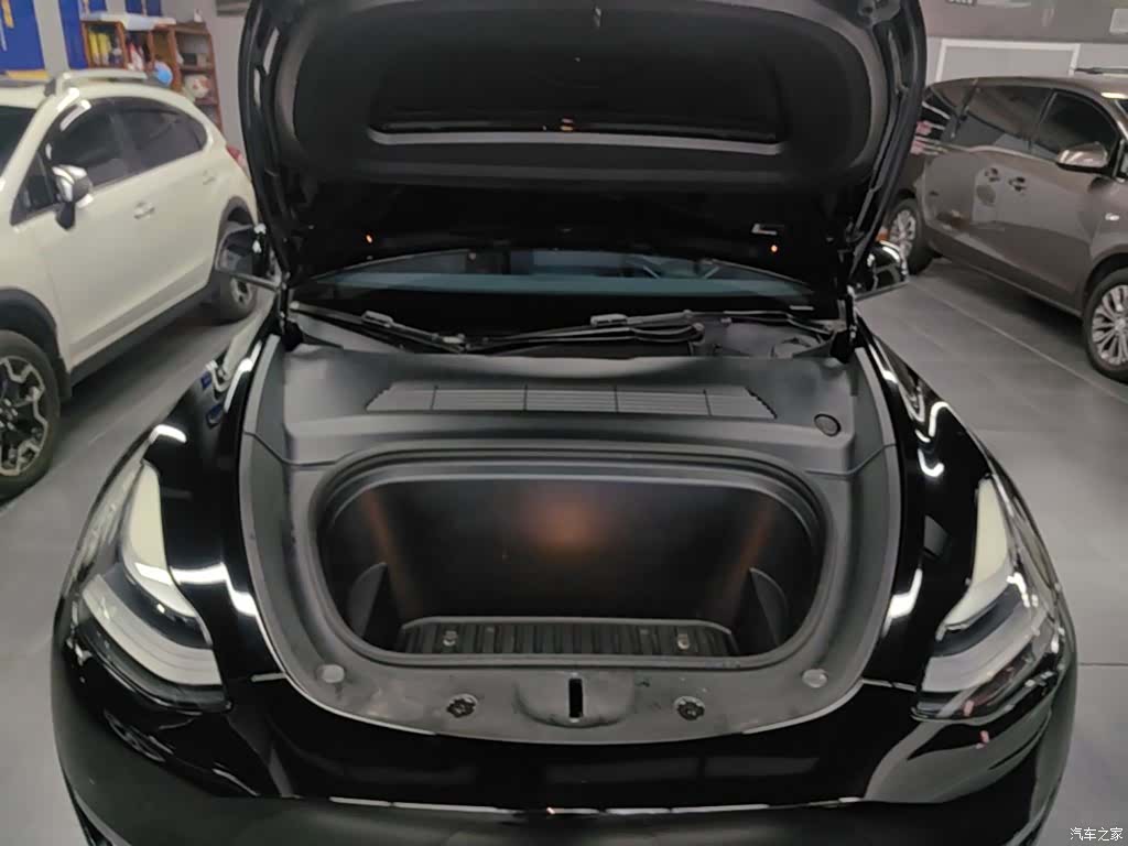 Tesla Model Y, 2021 20
