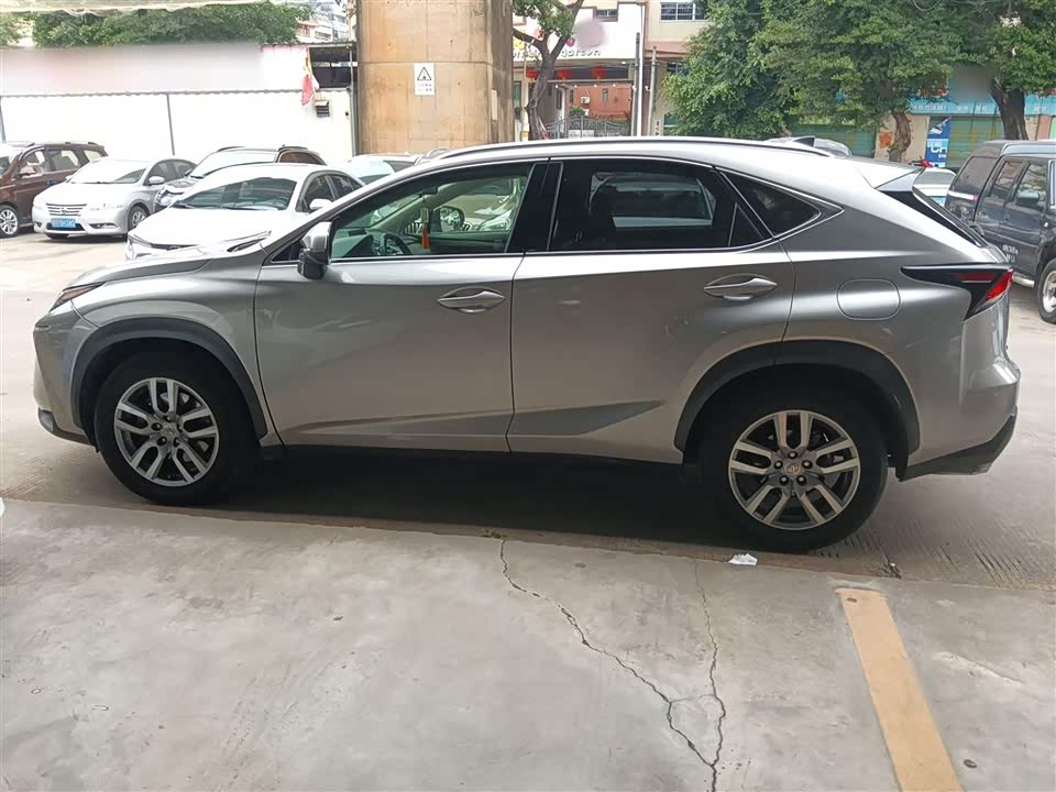 Lexus NX