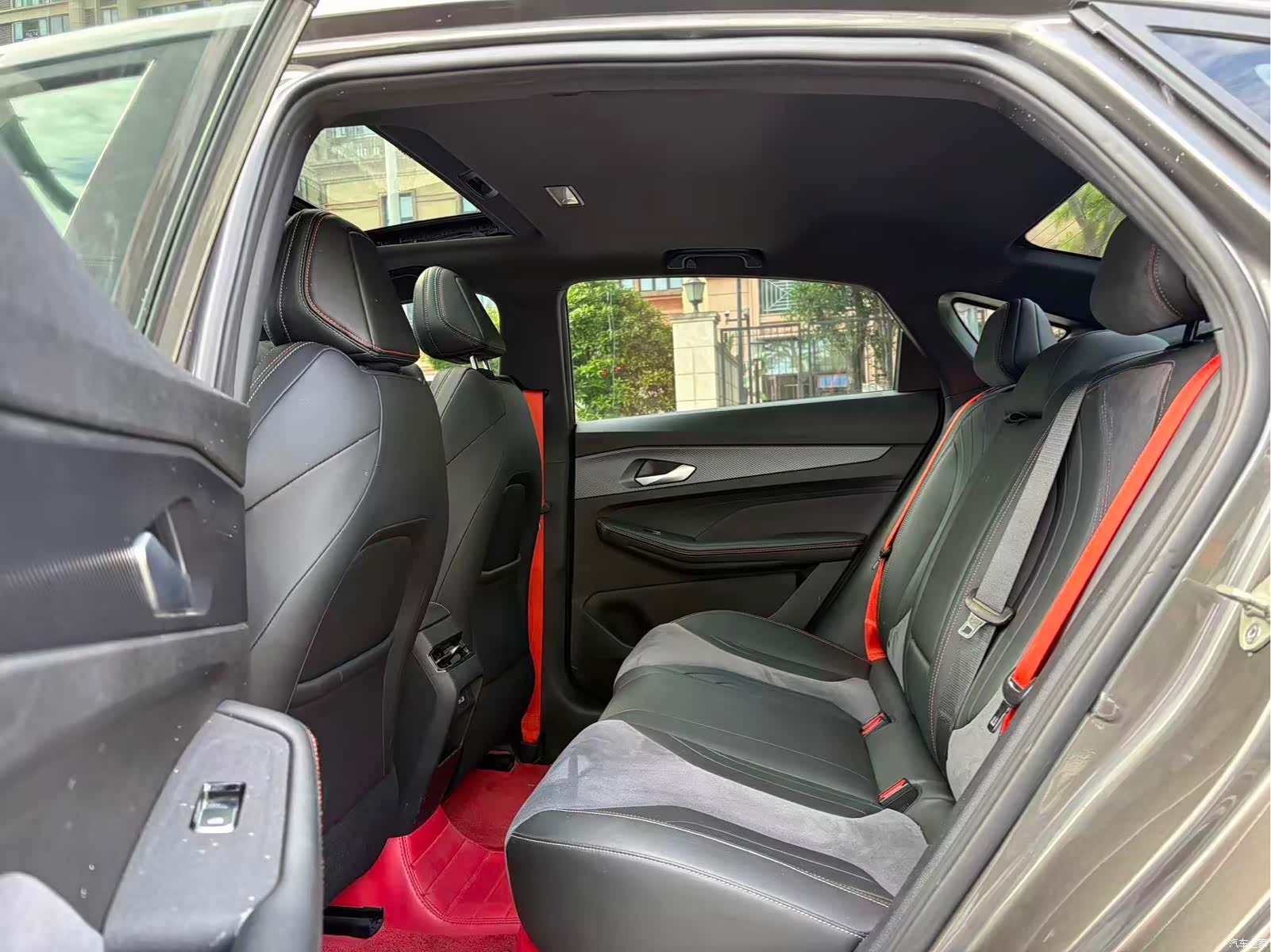 Geely Binray, 2024 11