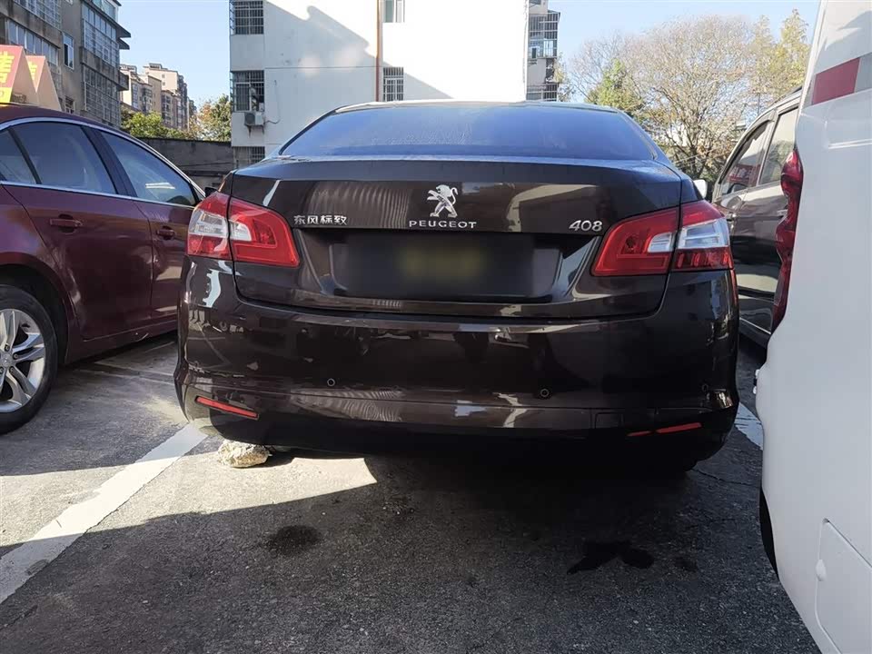 Peugeot 408
