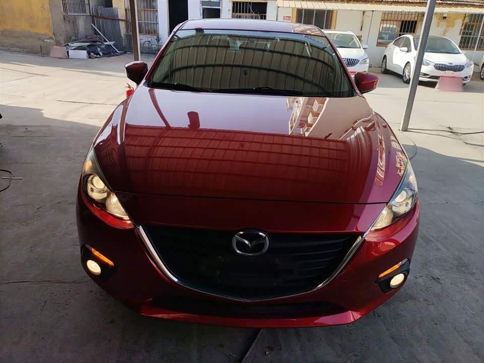 Mazda 3 Angkesaila