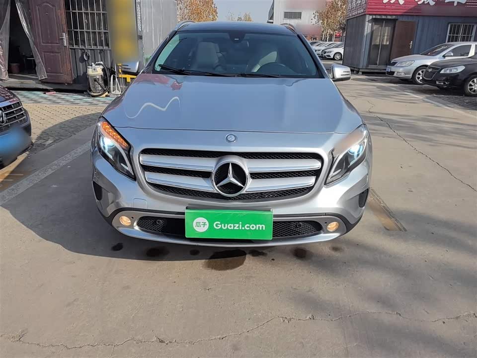 Mercedes-Benz GLA