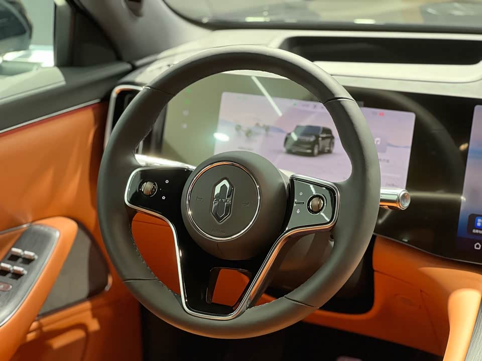 AITO Ask the world M8