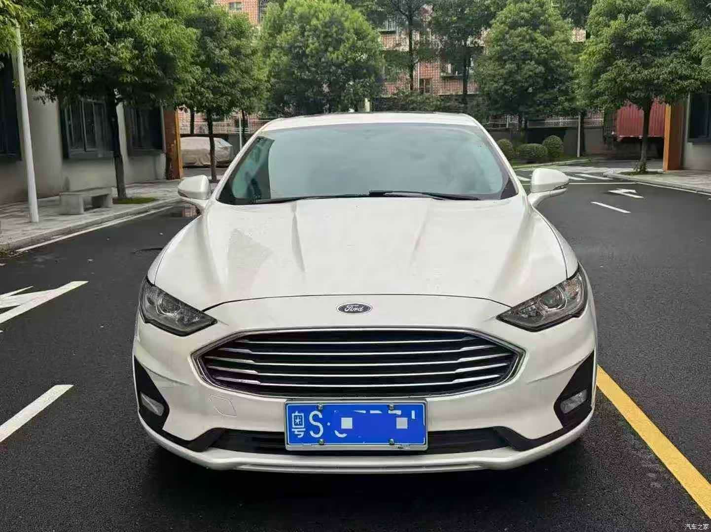 Ford Mondeo, 2019 3
