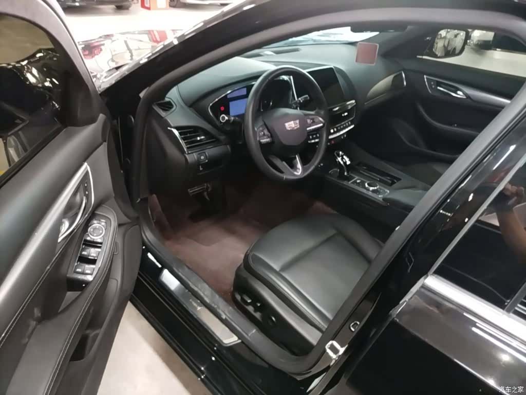 Cadillac CT5, 2023 16