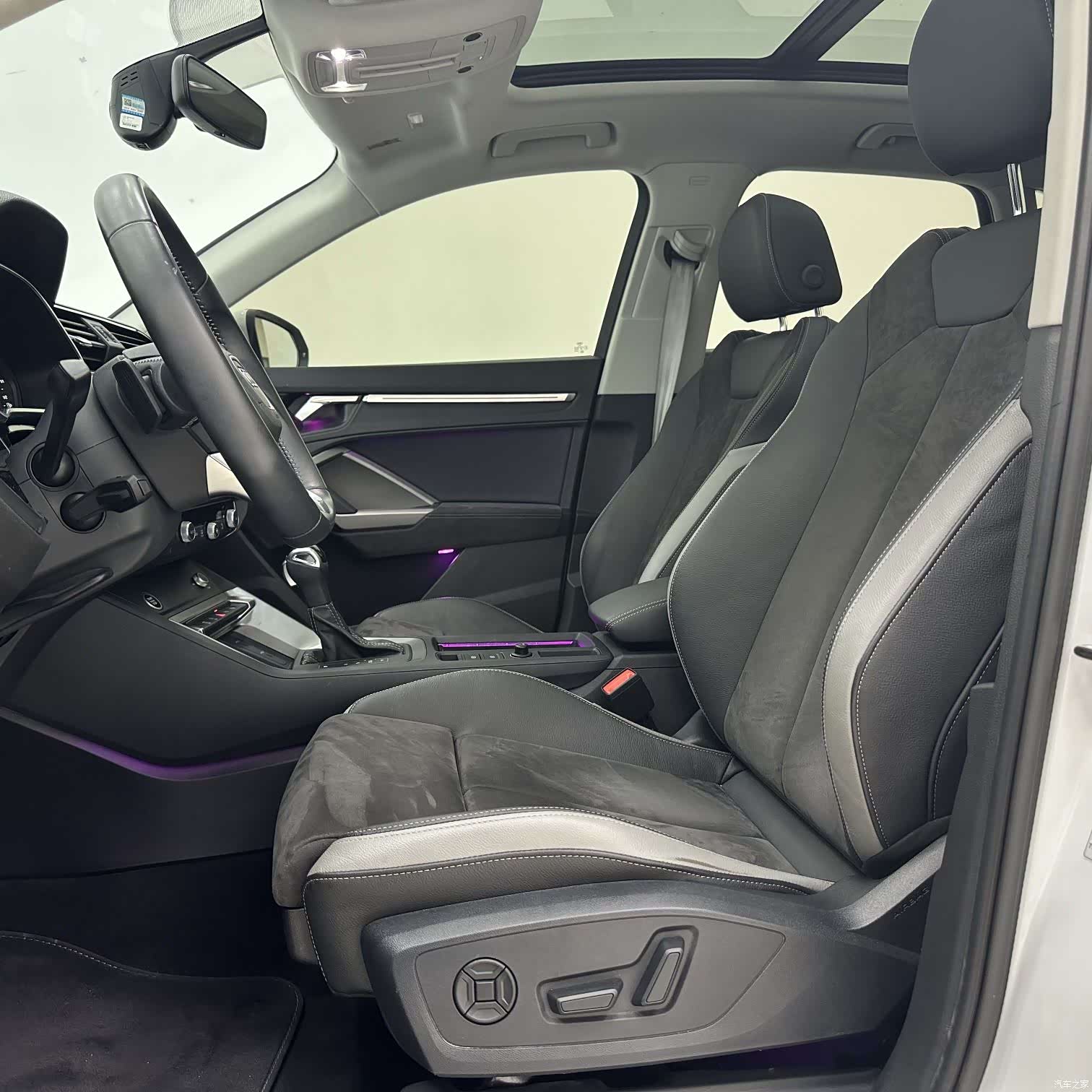 Audi Q3, 2022 8