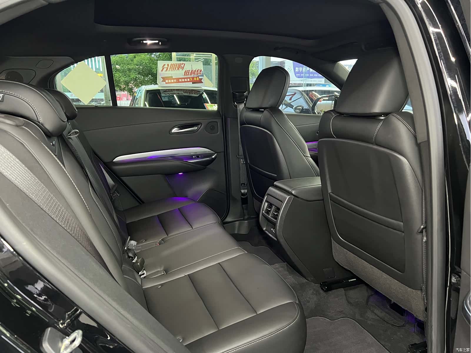 Cadillac XT4, 2023 10