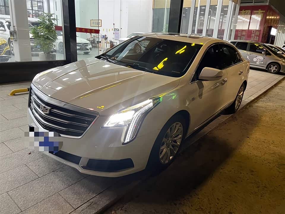 Cadillac XTS
