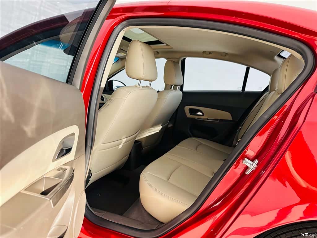 Chevrolet SE, 2016 14