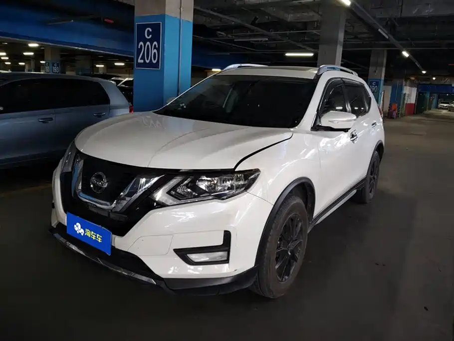 Nissan Qijun
