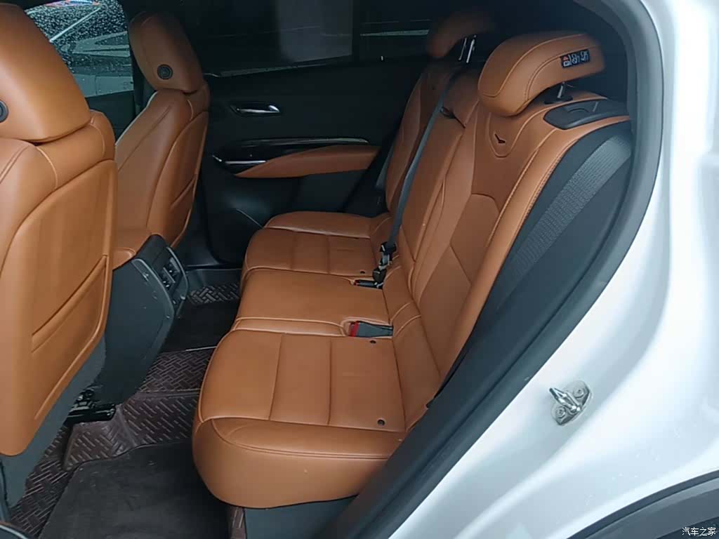Cadillac XT4, 2022 17