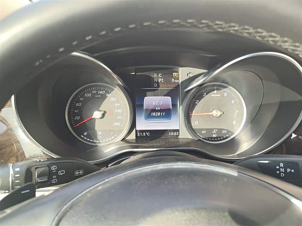 Mercedes-Benz V-class