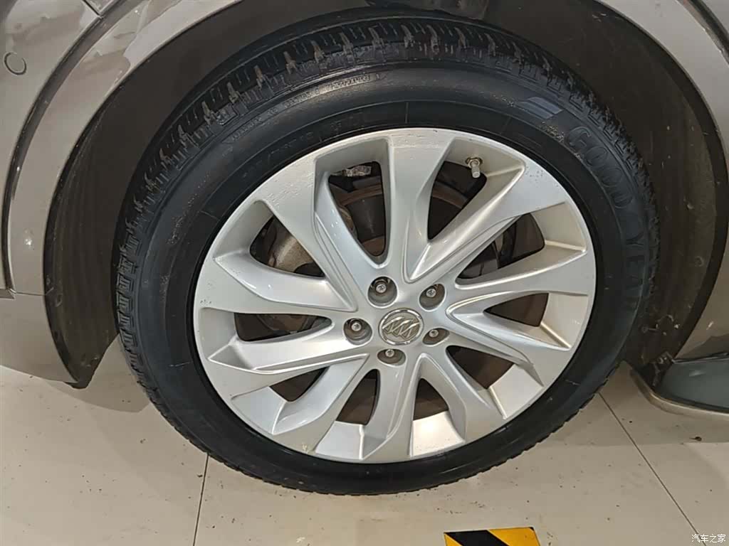 Buick Envision Plus, 2015 23