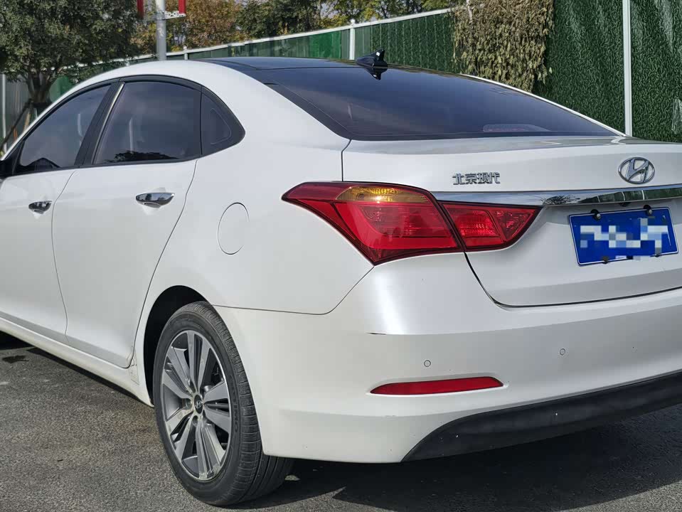 Hyundai Name picture