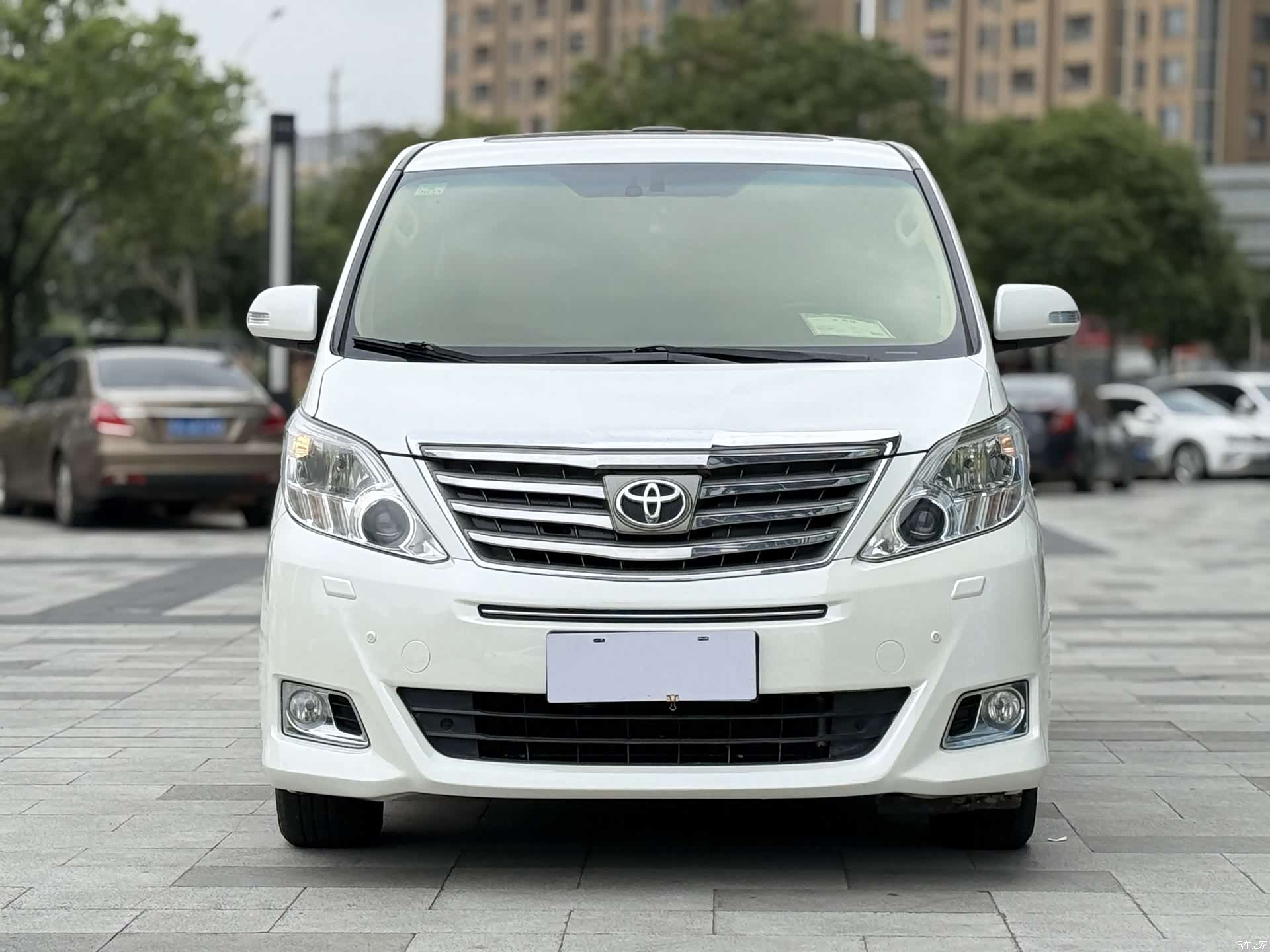Toyota Alphard, 2015 2