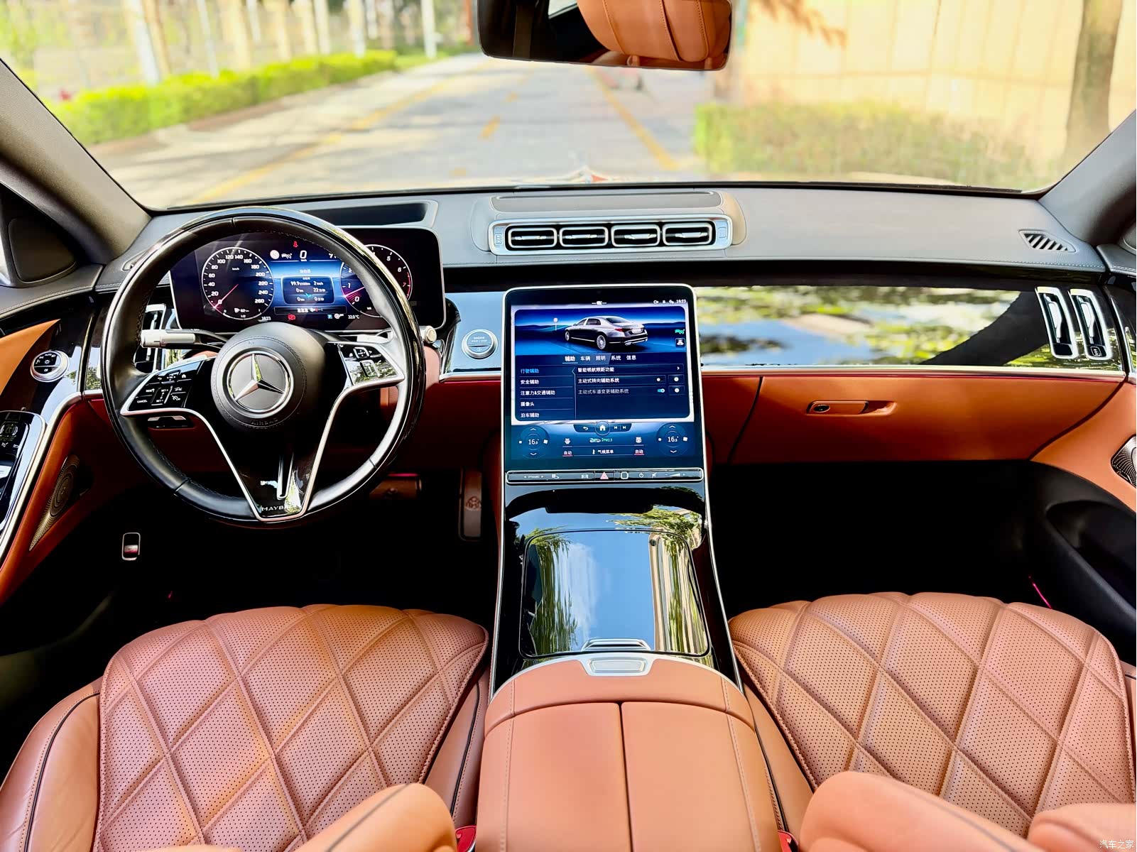 Maybach S-Class, 2022 все фото