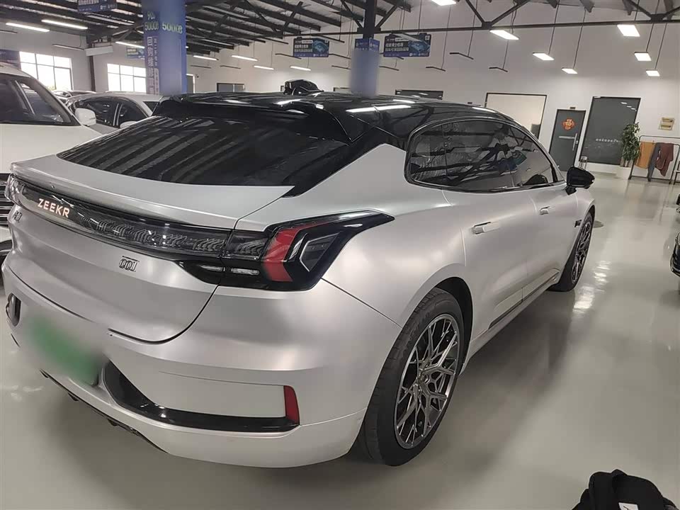 Zeekr 001