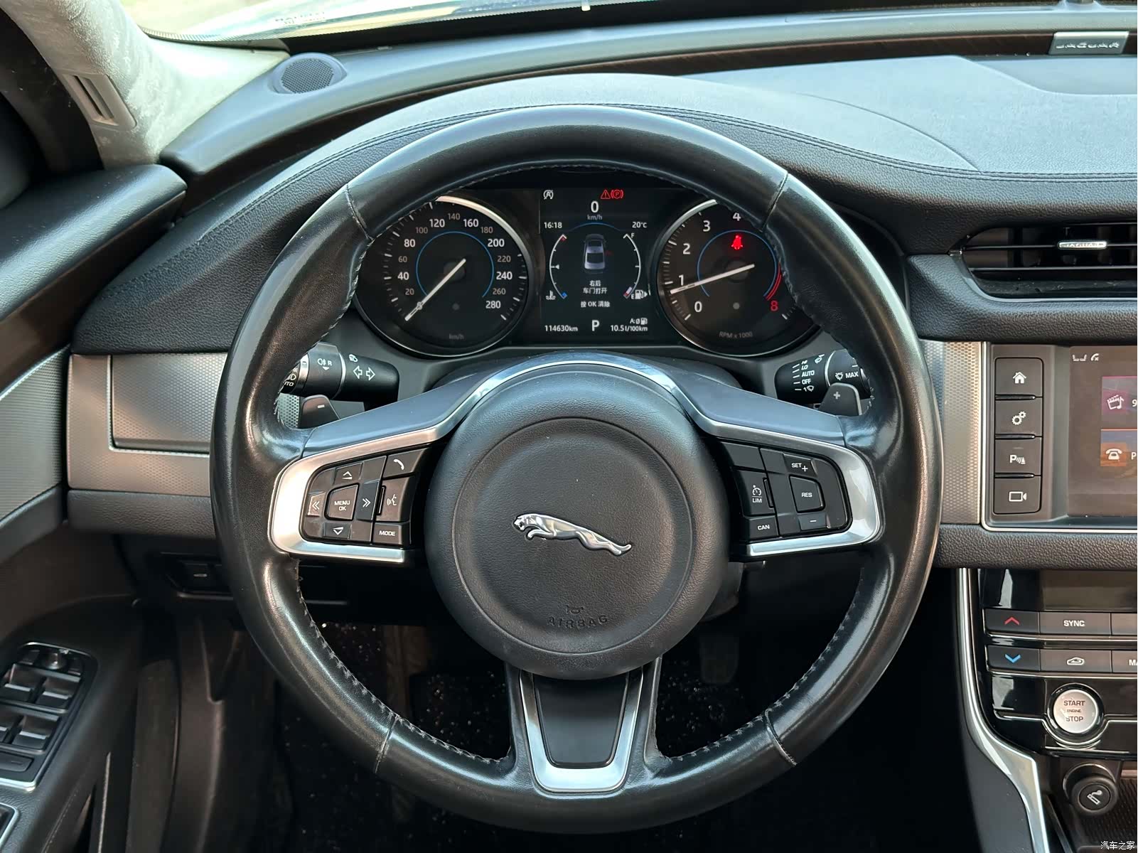 Land Rover XFL, 2018 10