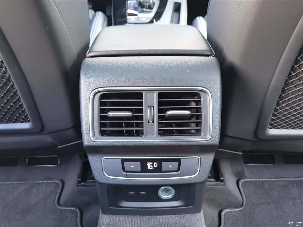 Audi Q5L, 2023 26