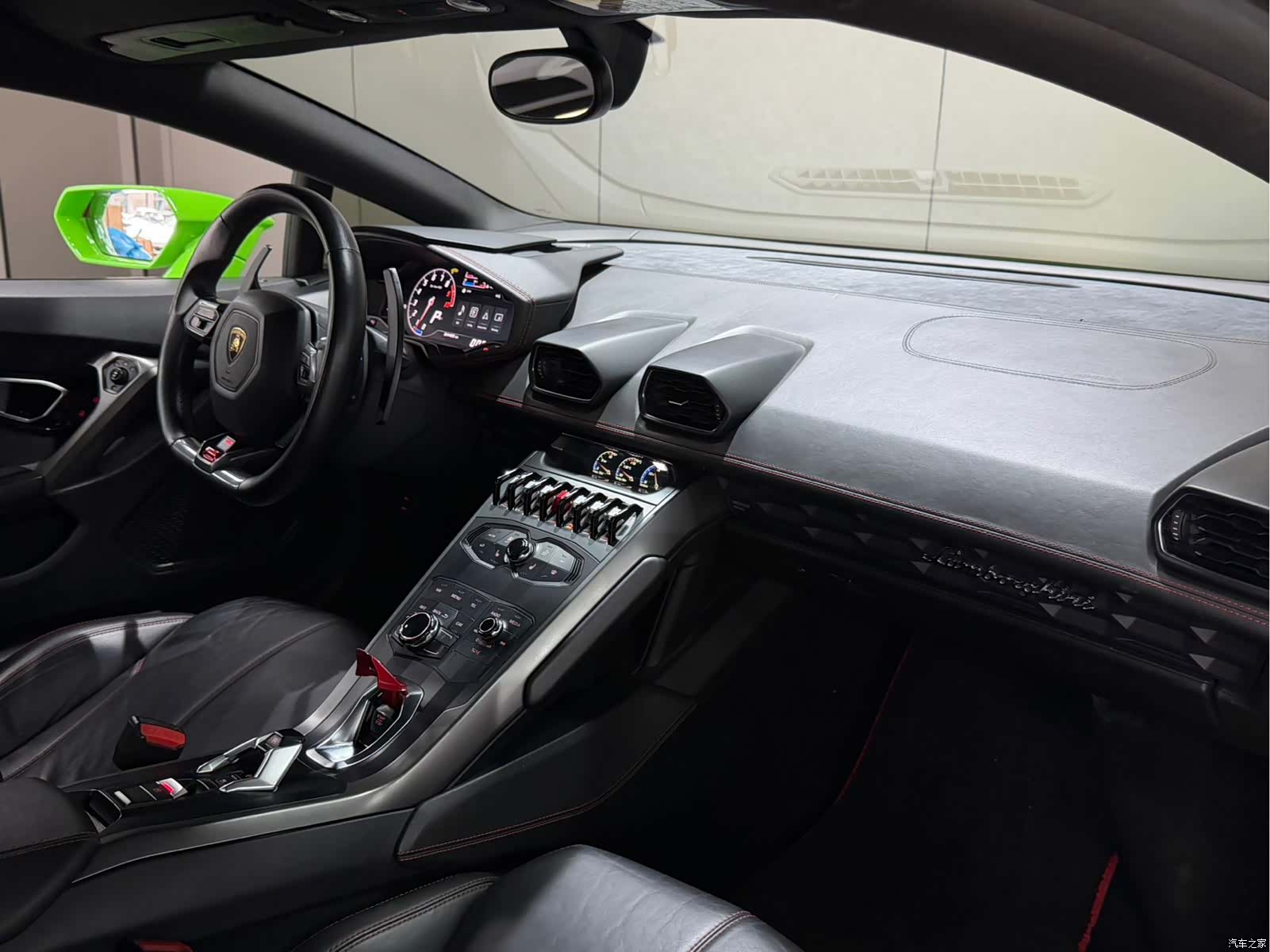 Lamborghini Huracán, 2015 12