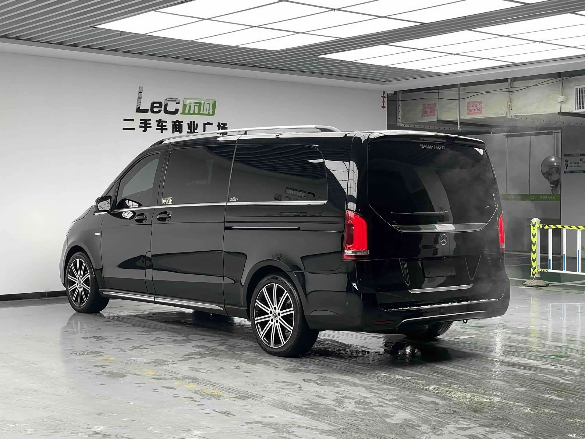 Mercedes-Benz V-Class, 2022 6