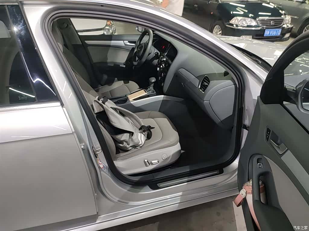 Audi A4L, 2015 25