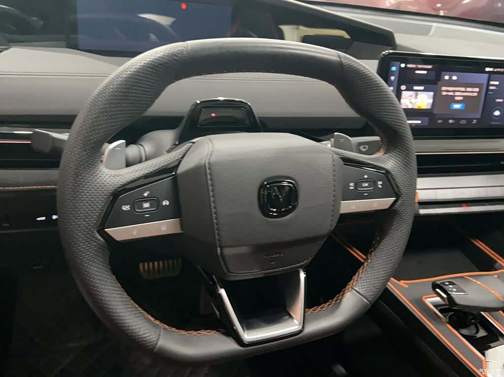 Changan UNI-V, 2024 4