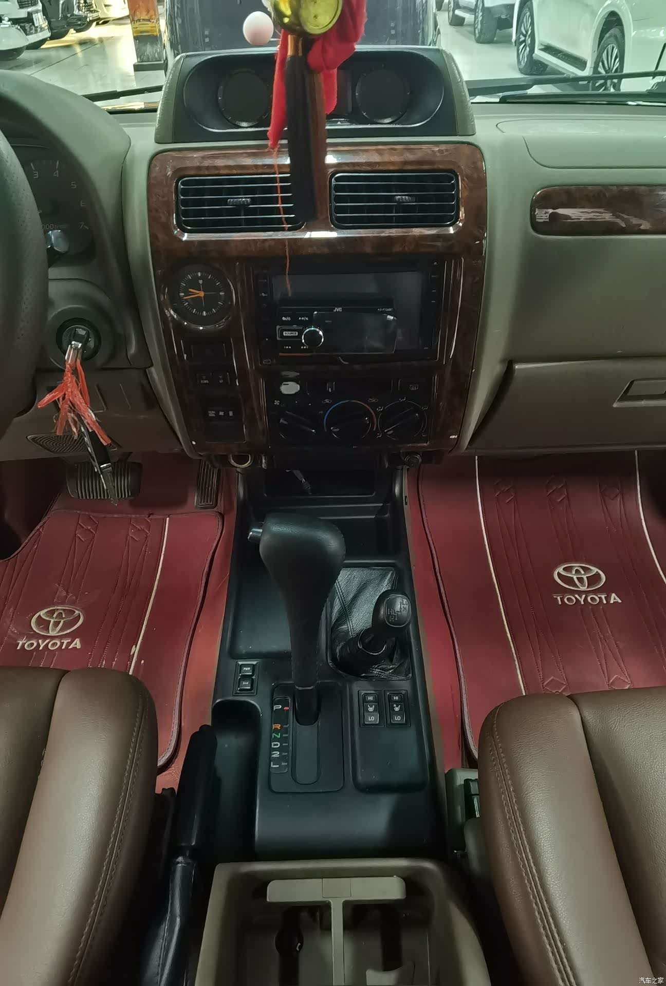 Toyota Prado, 2003 8