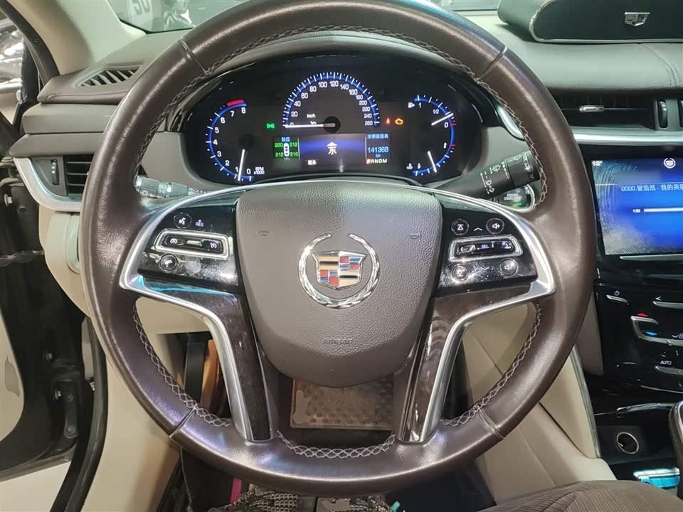 Cadillac XTS