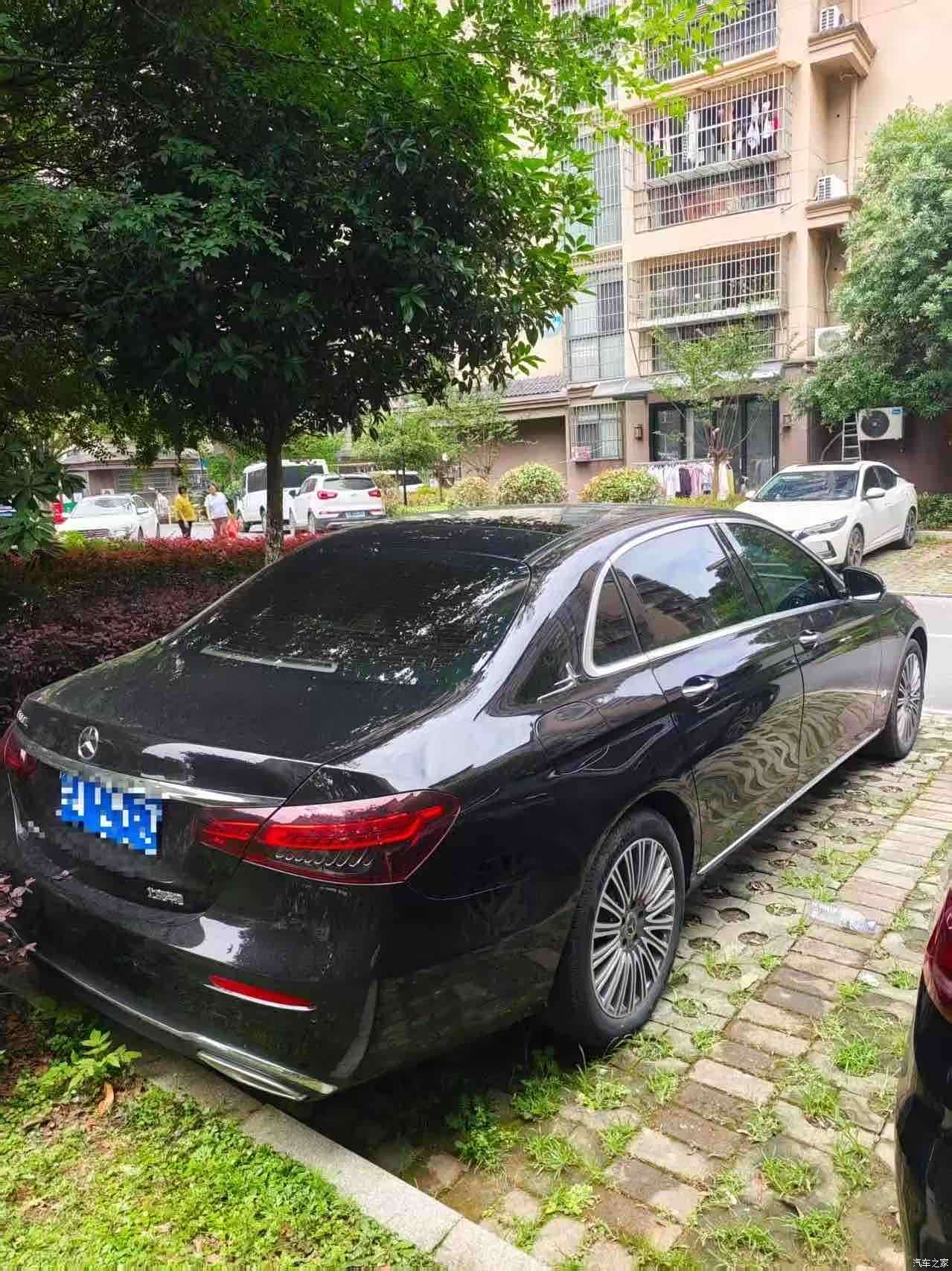 Mercedes-Benz E-Class, 2023 10