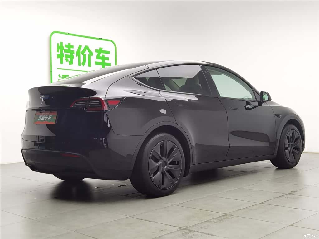 Tesla Model Y, 2024 2