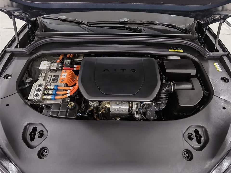 AITO Ask the world M9