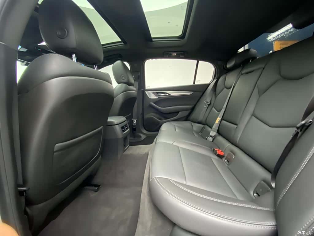 Cadillac CT5, 2021 25