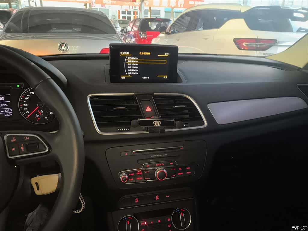 Audi Q3, 2018 13