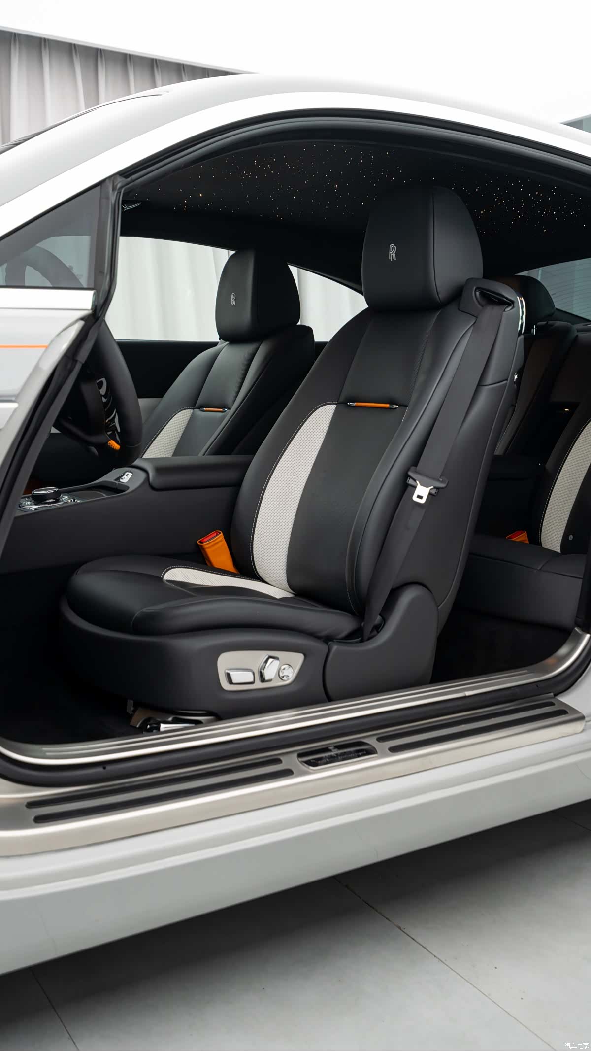 Rolls-Royce Wraith, 2016 12