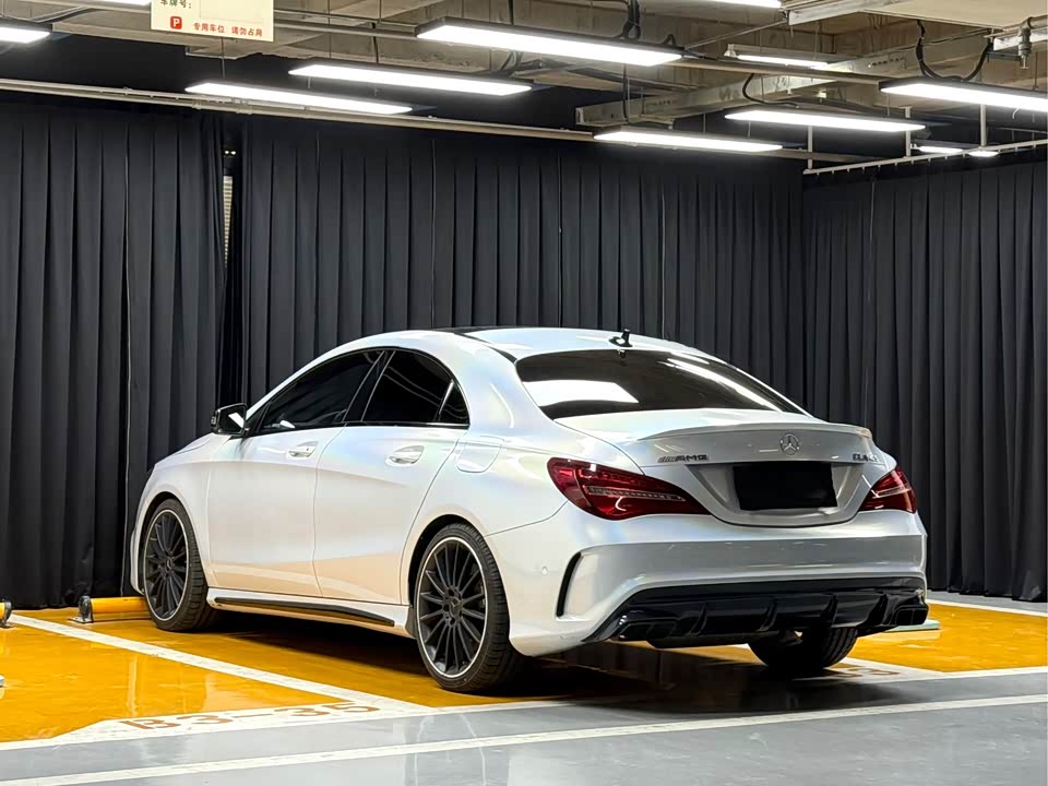 Mercedes-Benz CLA AMG