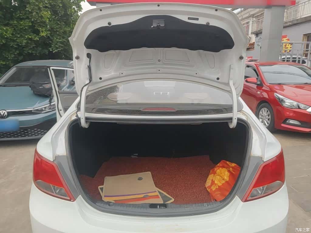 Hyundai GLS, 2016 19