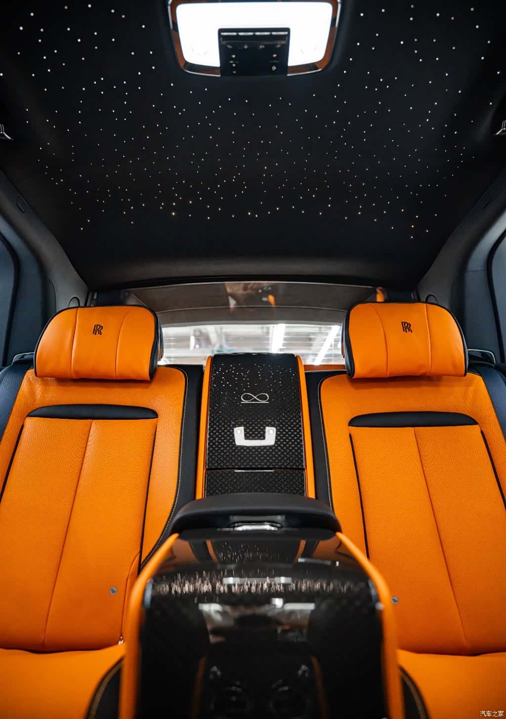 Rolls-Royce Cullinan, 2022 13