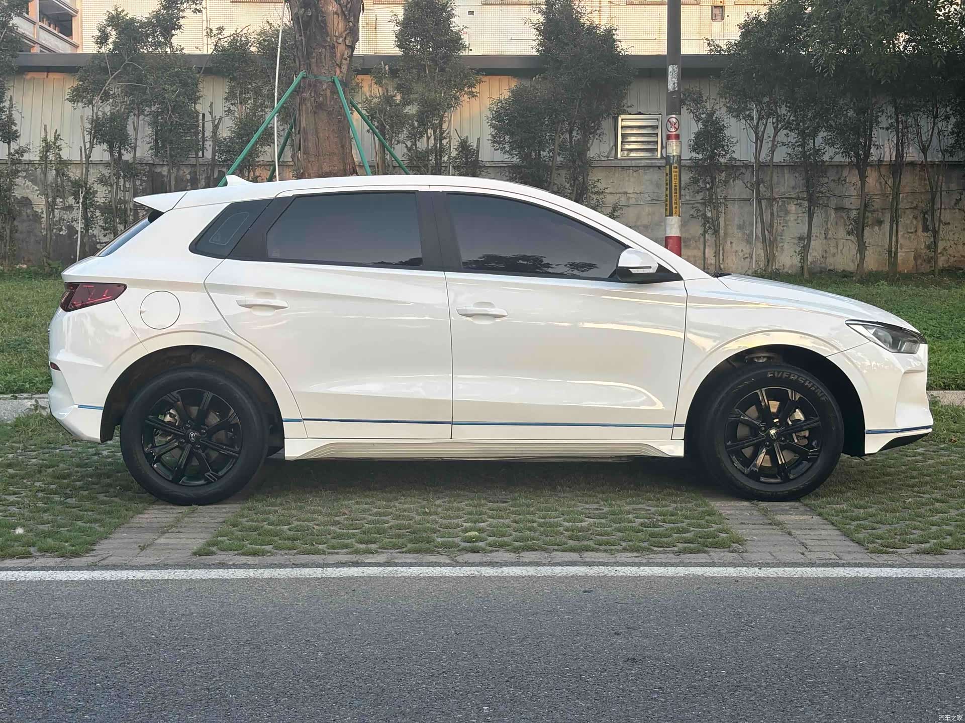 BYD E2, 2022 4