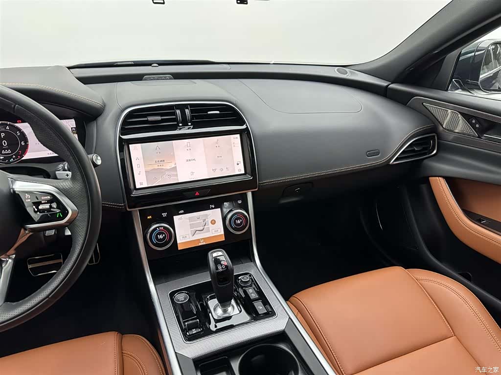 Land Rover XEL, 2024 15