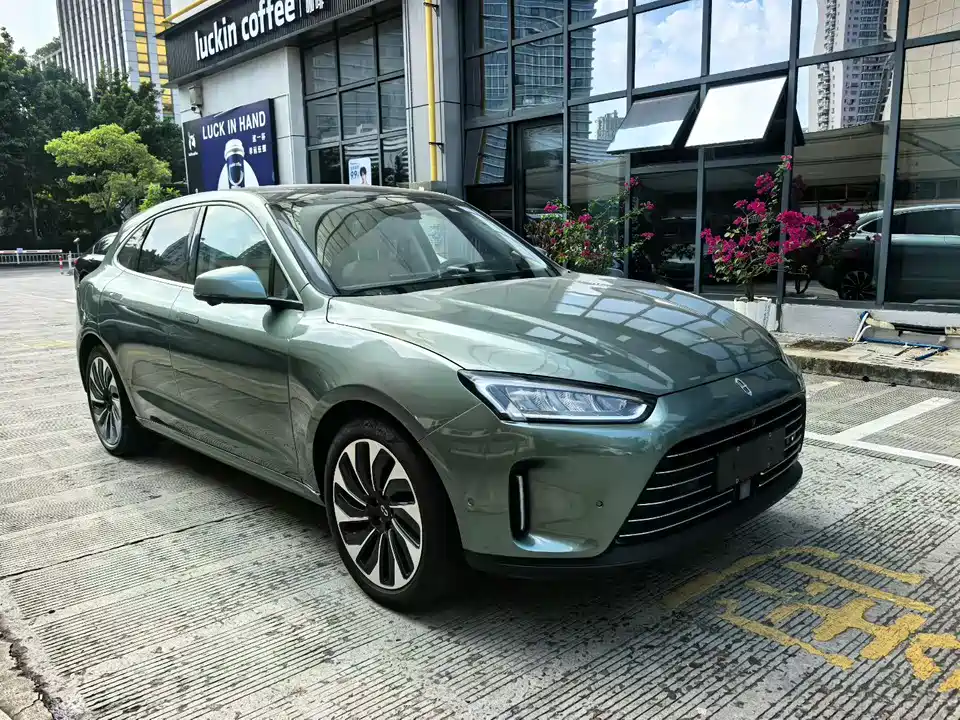 AITO Ask the world M5