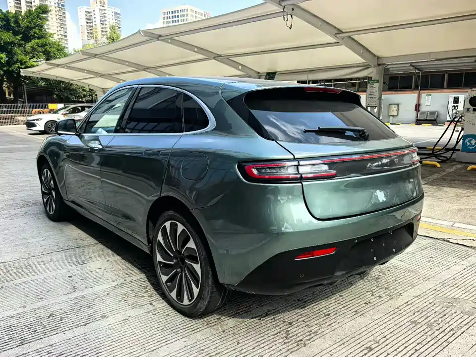 AITO Ask the world M5