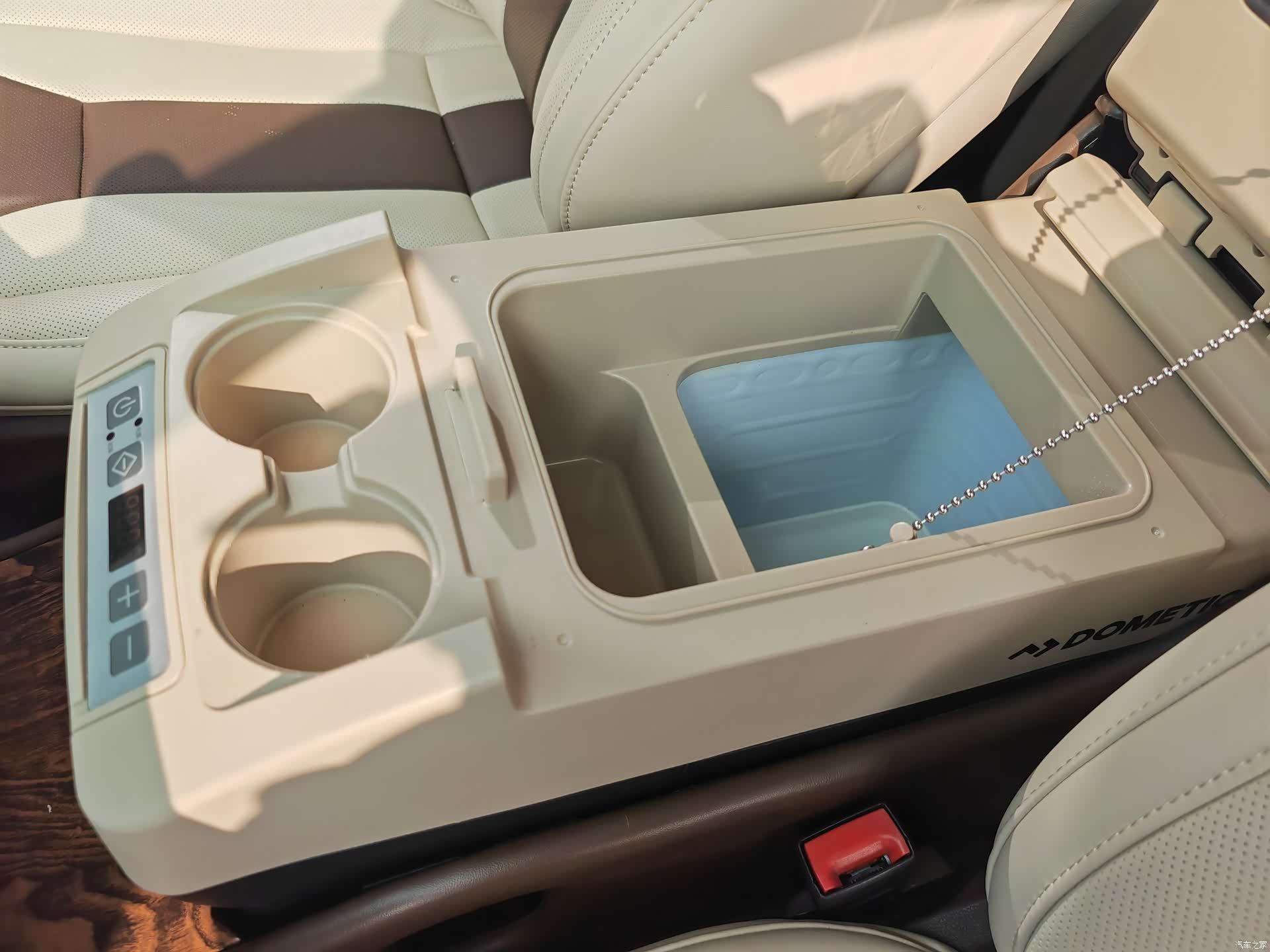 Mercedes-Benz V-Class, 2019 19